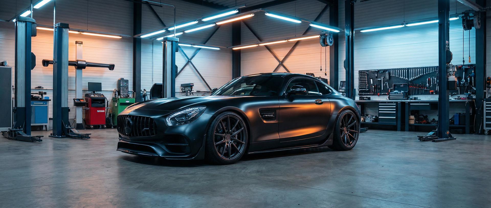 涩里番视频 AMG GT改装车间视频